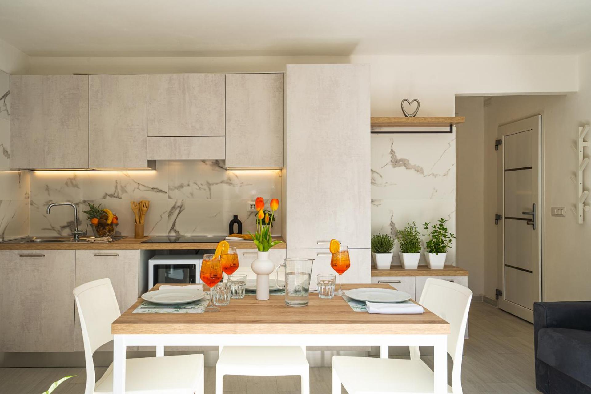 Inaugurazione 2024 - Villa Pratu Apartments A 100 Metri Dal Mare Riccione Bagian luar foto