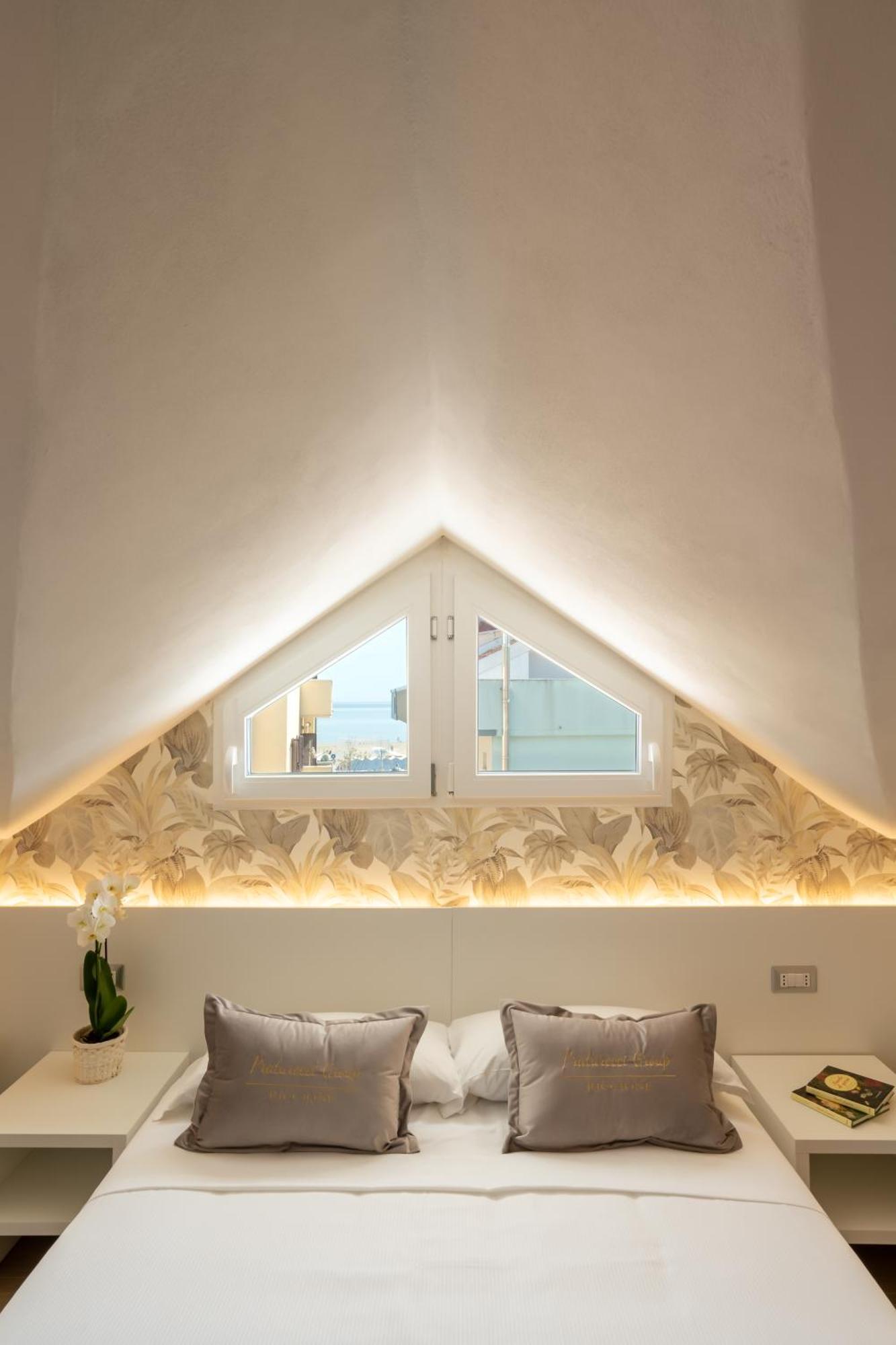 Inaugurazione 2024 - Villa Pratu Apartments A 100 Metri Dal Mare Riccione Ruang foto